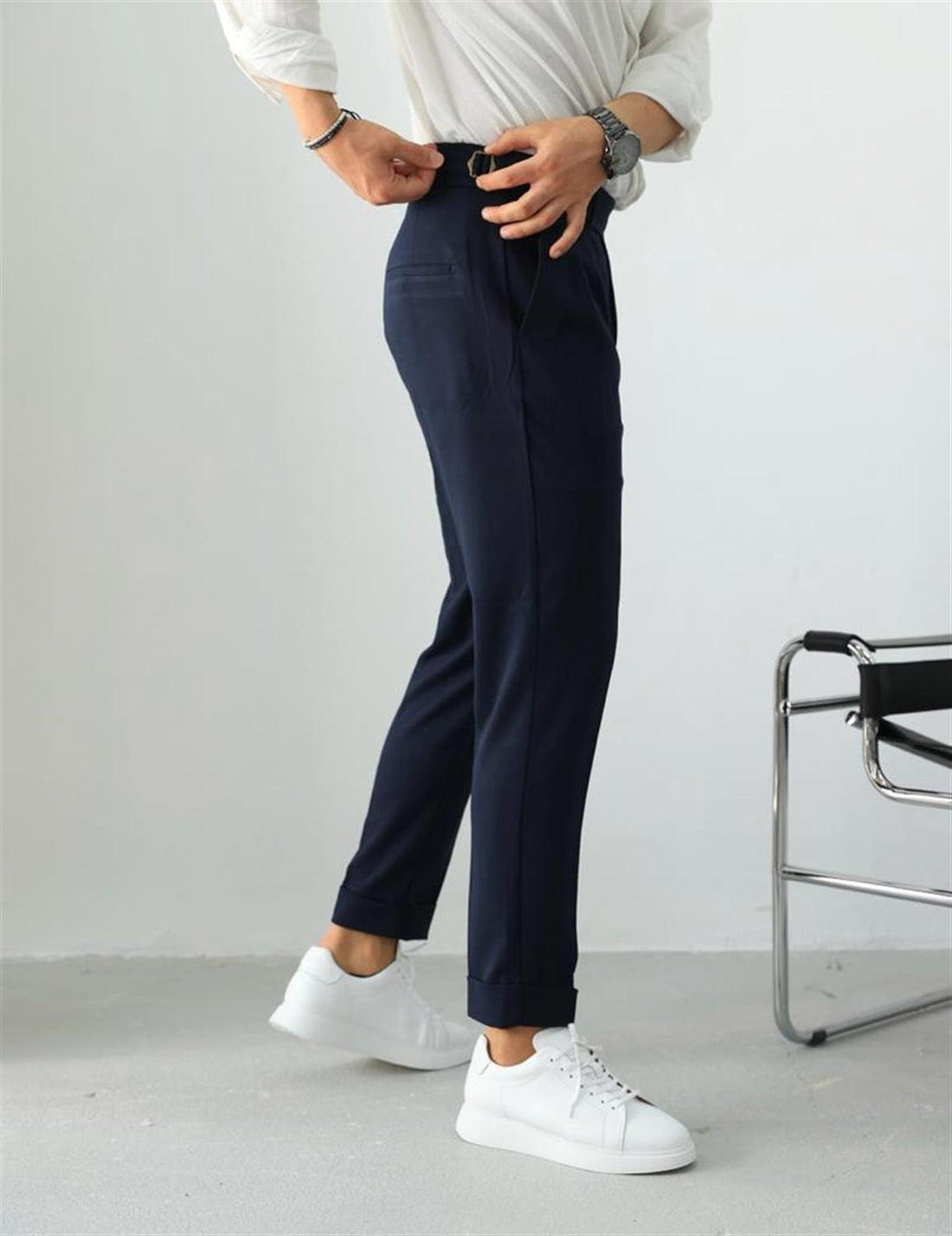 Pantalon plissé en tissu à double bouton