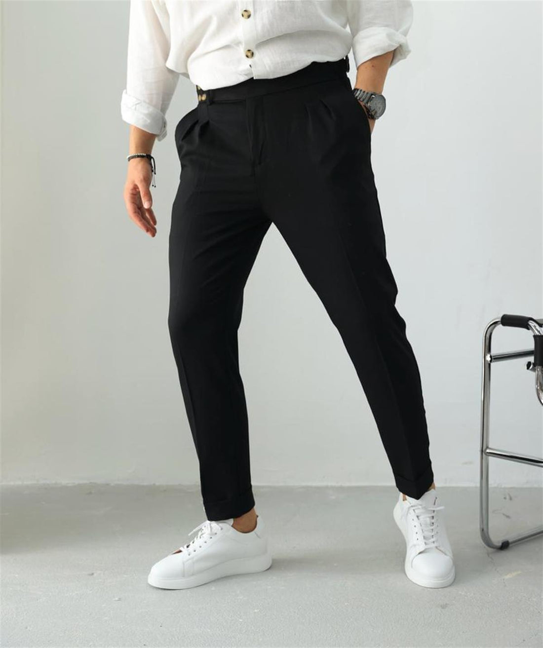 Pantalon plissé en tissu à double bouton